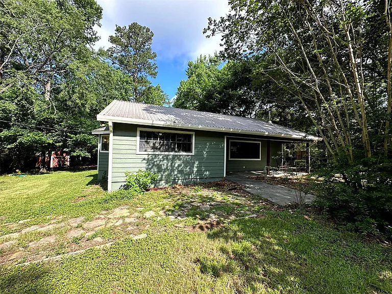 12289 Thompson Rd — Photo 1