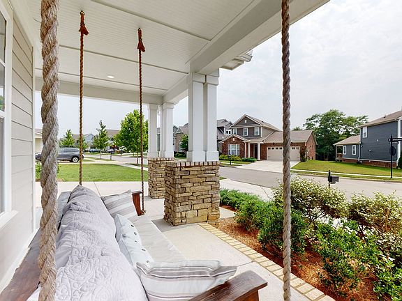 4th image of 2297 Maytown Cir