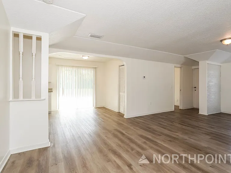 5524 Enchanted Dr — Photo 5