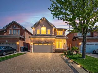 8 Pacific Wind Cres, Brampton, ON L6R1Z9