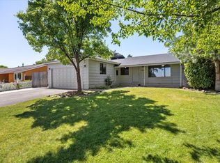 2808 Crystal Dr, Medford, OR