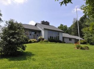 3129 Little Dug Gap Rd, Louisville, TN 37777