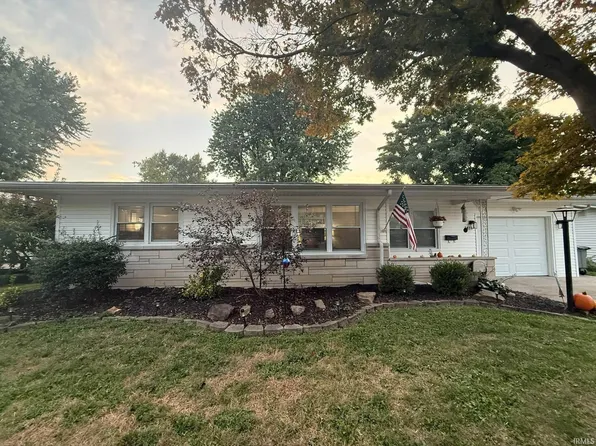 1411 Ridgeway Ave, Vincennes, IN 47591