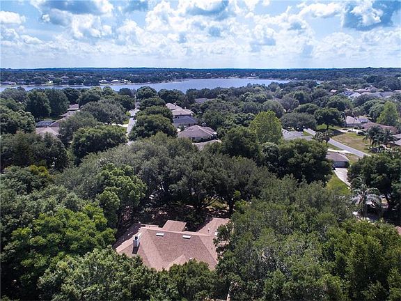 3rd image of 10780 Lake Hill Dr