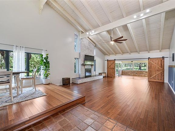 5th image of 109 ARROWHEAD LANE