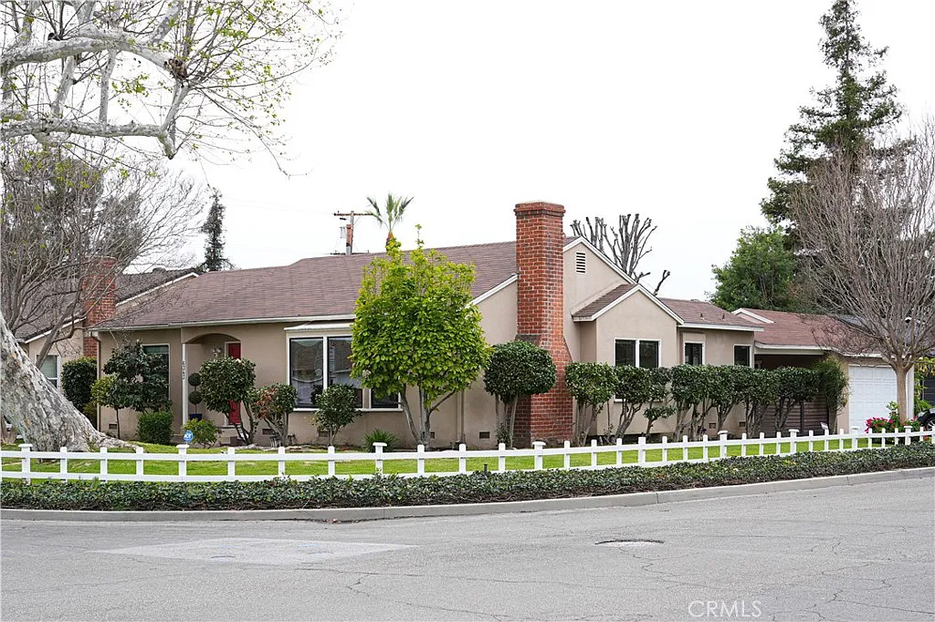 3 bed, 1471 sqft, $4,000 — Photo 1