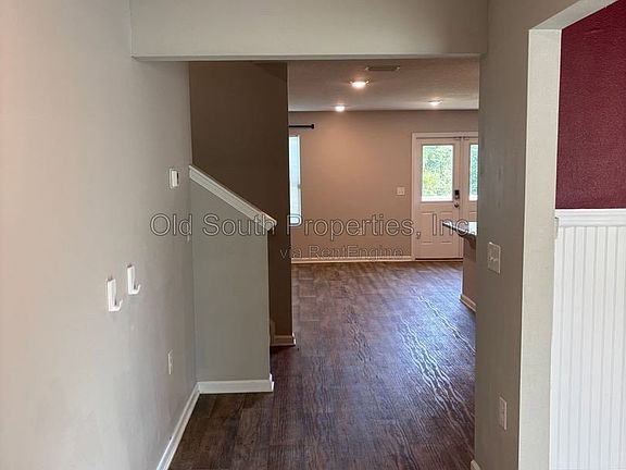 2nd image of 969 Jacobs Way