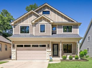 452 S Harvard Ave, Villa Park, IL 60181