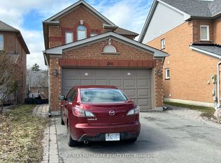 256 Stone Rd #BASEMENT, Aurora, ON L4G 6Y7
