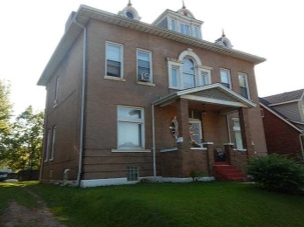 26 Lewis Pl