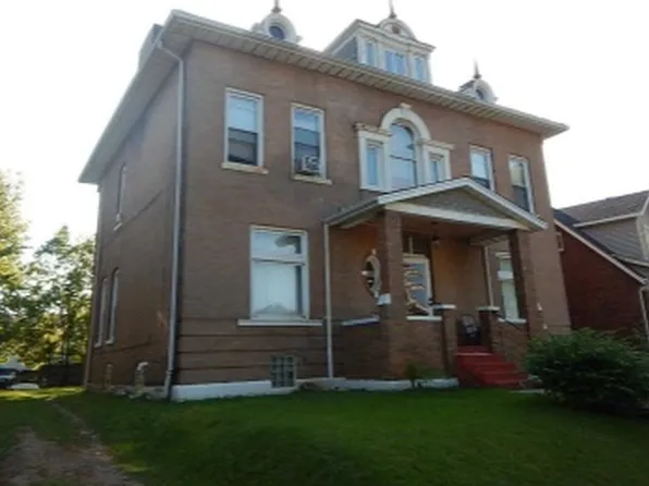 26 Lewis Pl, Saint Louis, MO 63113