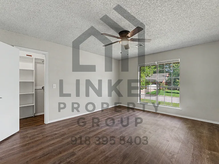 8120 S Louisville Ave — Photo 21