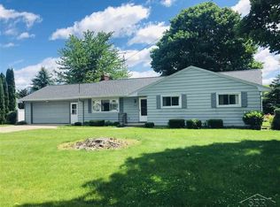 4850 Coralberry Rd, Saginaw, MI 48604