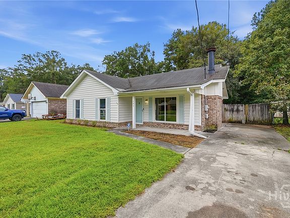 3rd image of 167 Greenbriar Court