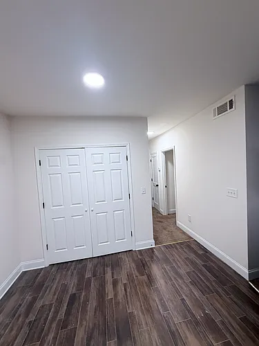 Hemingway Apartments Photo 1