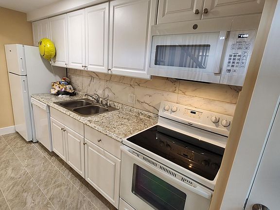 4th image of 7206 Cypress Dr APT 51
