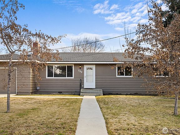 2nd image of 702 S Tamarack Street
