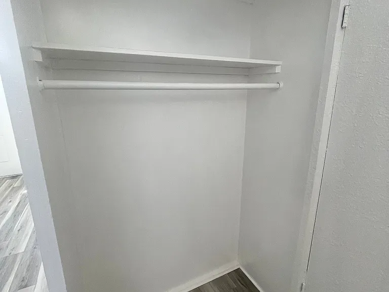 The Highlakes Apartments — Photo 20