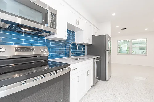 1348 Boylan Ave #A Photo 1