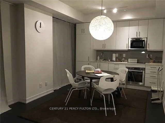 297 College St #1507 — Photo 4