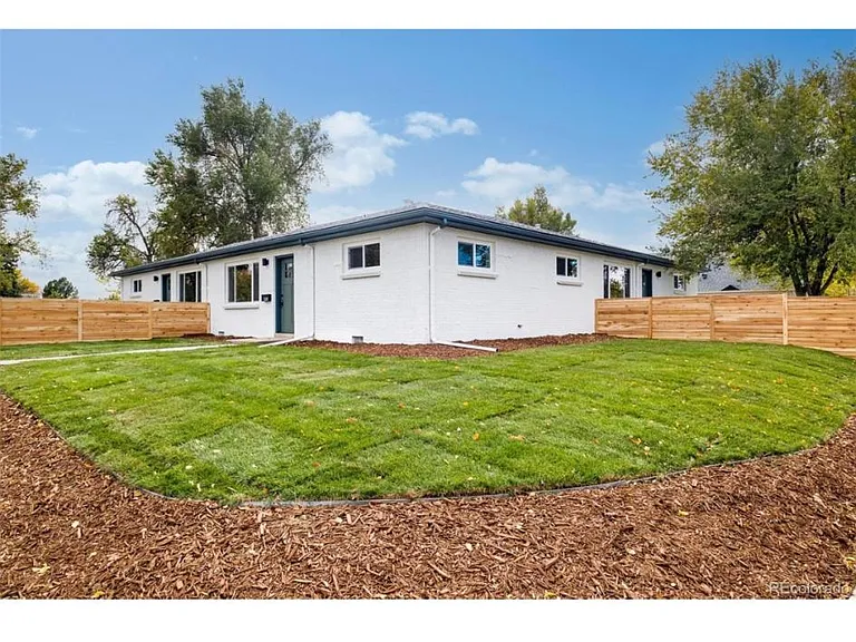 1087 N Wolff St — Photo 10