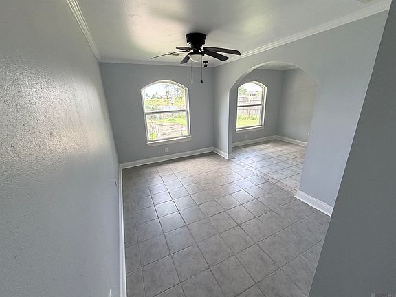 3rd image of 1106 Clipper Dr