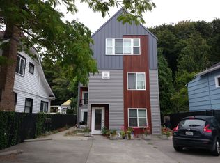 2446 55th Ave SW APT B, Seattle, WA 98116