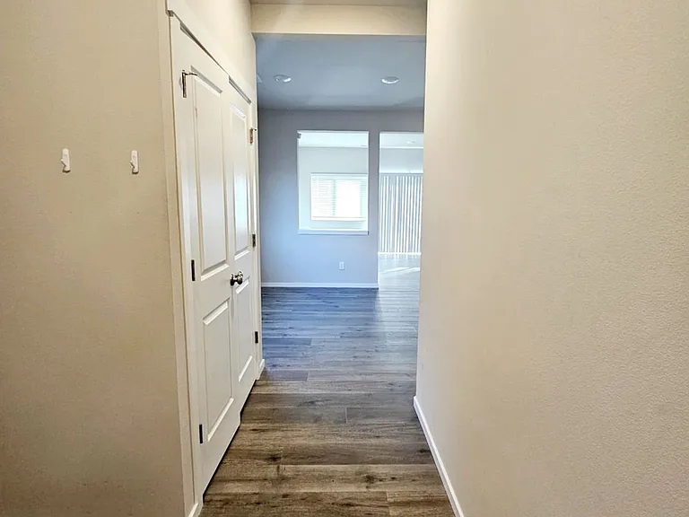 6492 Yorktown Pl NE — Photo 19