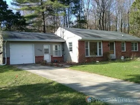 13089 Frost Rd, Hemlock, MI 48626