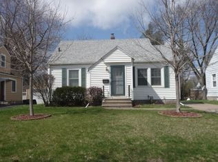 2427 31st St, Moline, IL 61265