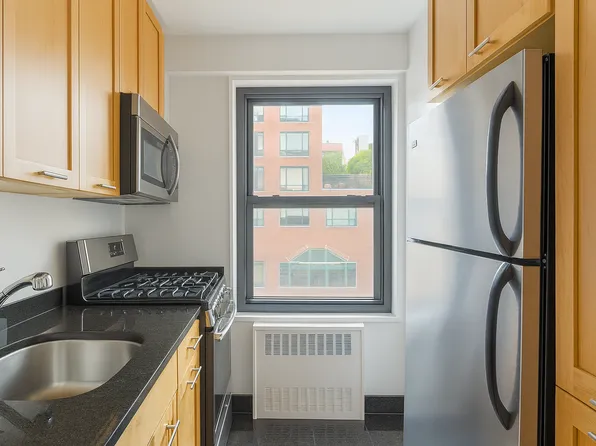 145 4th Avenue image 1 of 4