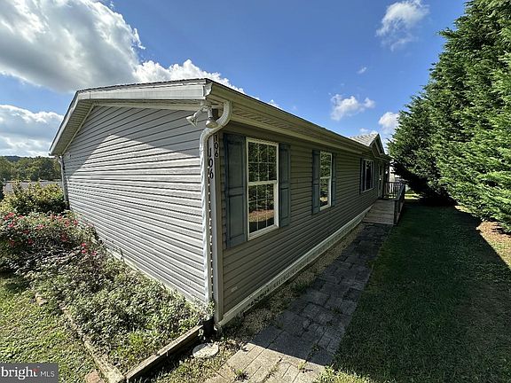 2nd image of 106 Buckskin Ct