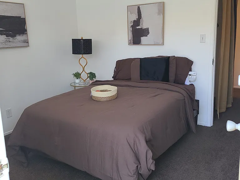8090 Greenridge Dr — Photo 10