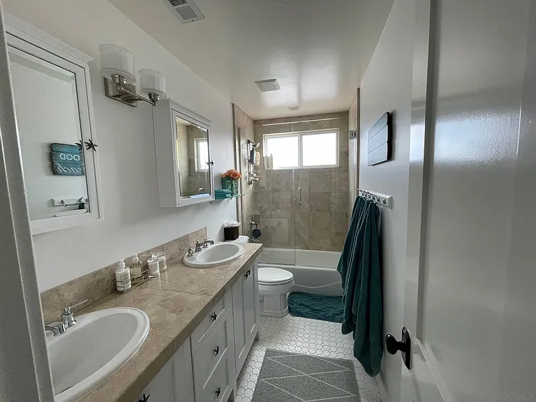 920 D Ave — Photo 19