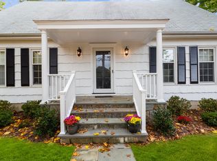 6 Sunshine Ave, Riverside, CT 06878