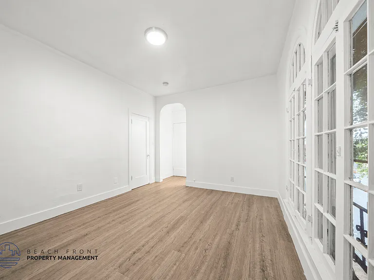 402 N. Soto St. — Photo 12