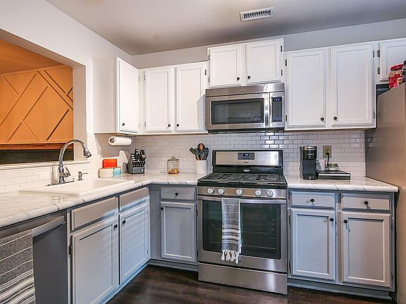 4th image of 1524 Hamilton Ct #1524