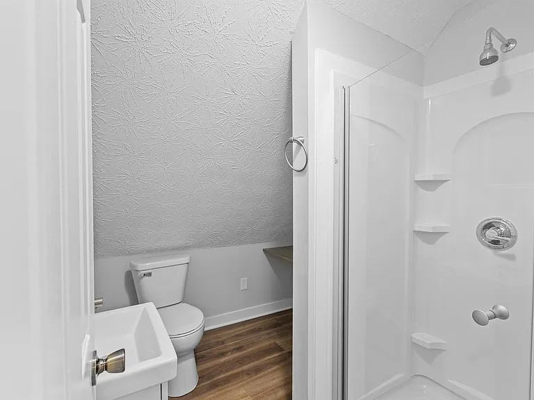 1043 N Holmes Ave — Photo 18