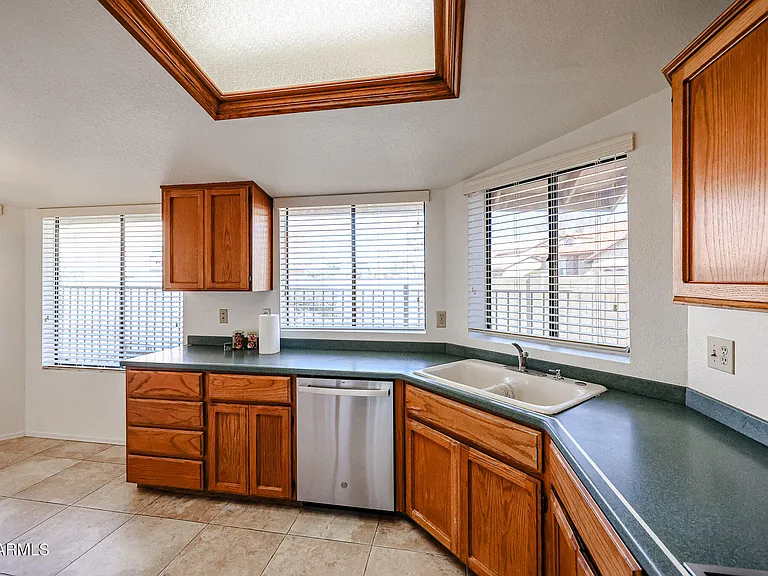 6910 W Kimberly Way — Photo 16