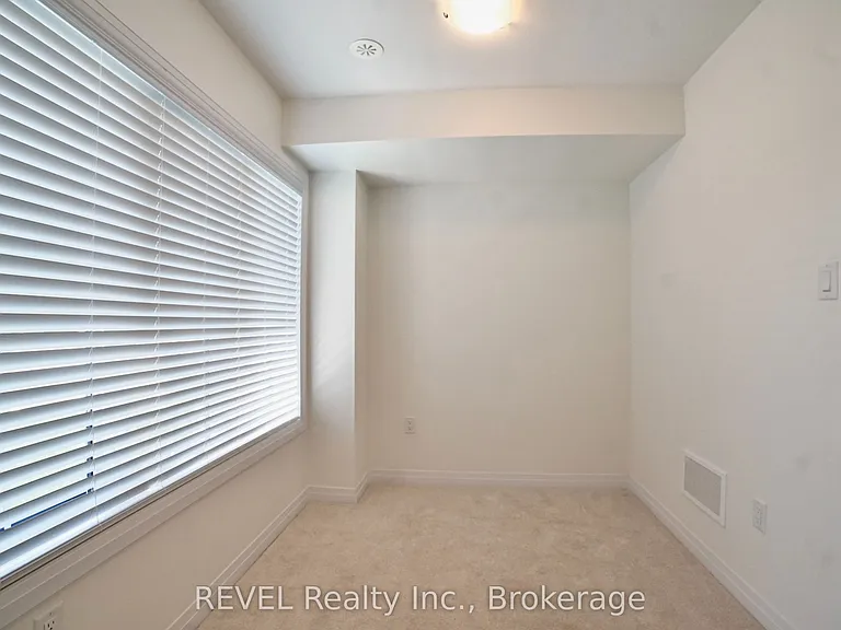 11 Lilac Ln — Photo 20