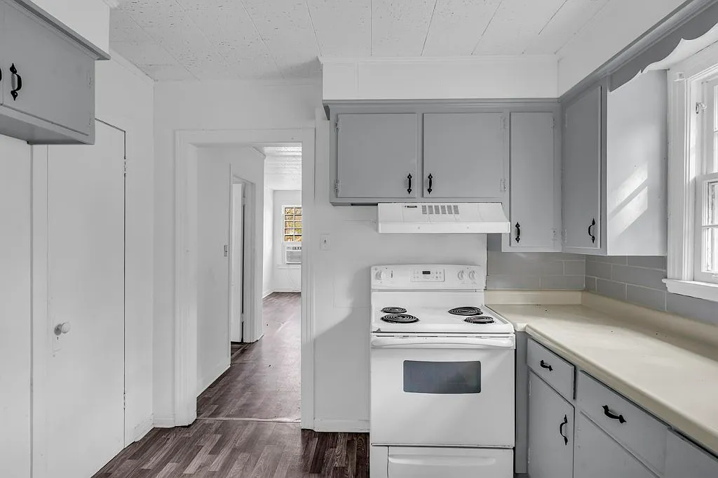 108 King St — Photo 4