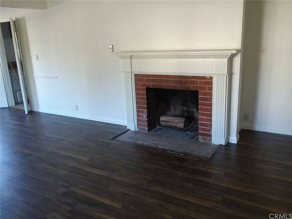 1st image of 2170 W 26th Pl