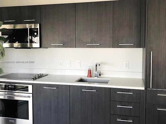 5th image of 55 SW 9th St Unit 2901
