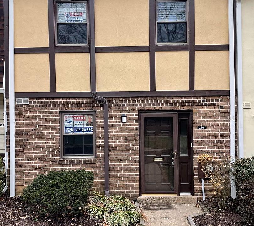 1st image of 230 Glen Pl #230