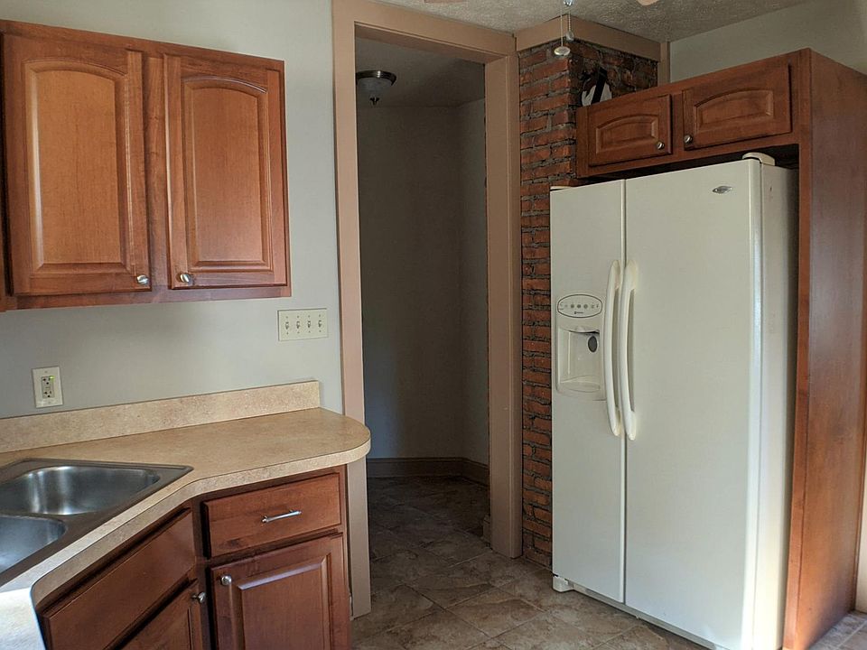 1st image of 17463 Northwood Ave #Up