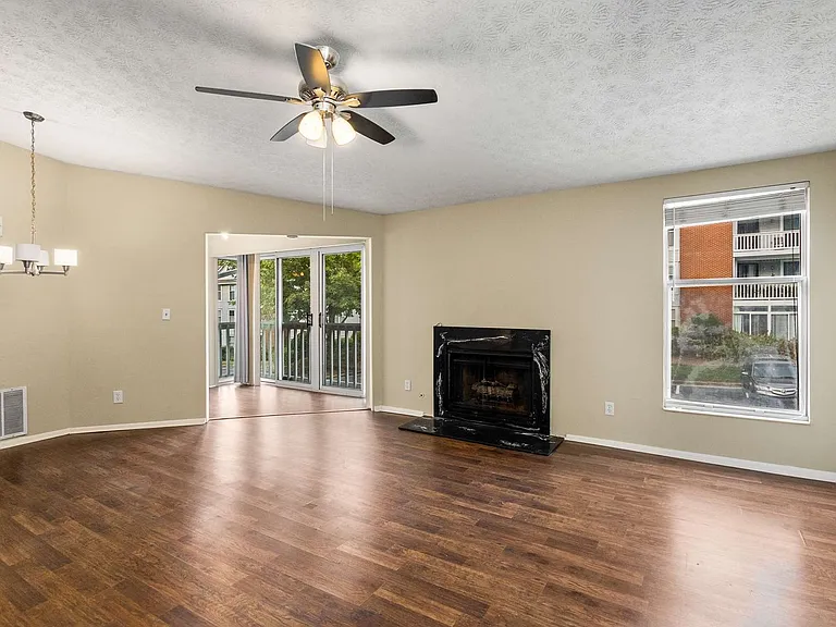 1292 Keys Lake Dr NE — Photo 8
