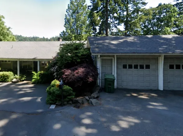 2738 Summit Dr, Lake Oswego, OR 97034