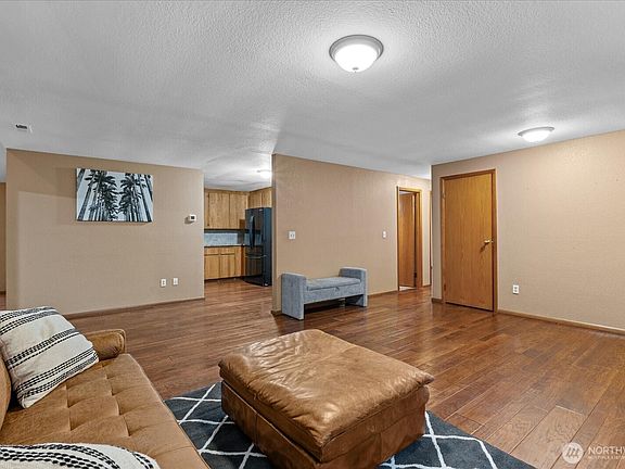 3rd image of 25709 47th Avenue Ct E
