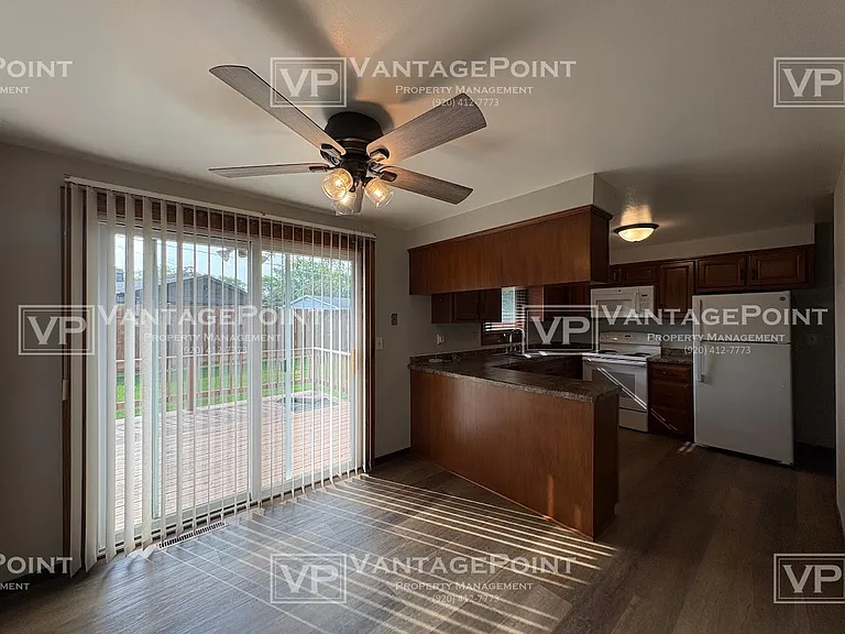 1217 Driftwood Dr — Photo 5