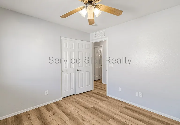 4601 N 123rd Dr — Photo 12
